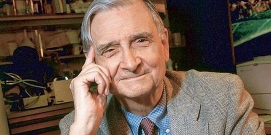 يعتبر إدوارد ويلسون (1929-2021) الأب المؤسس لعلم الأحياء الاجتماعي (مواقع التواصل)