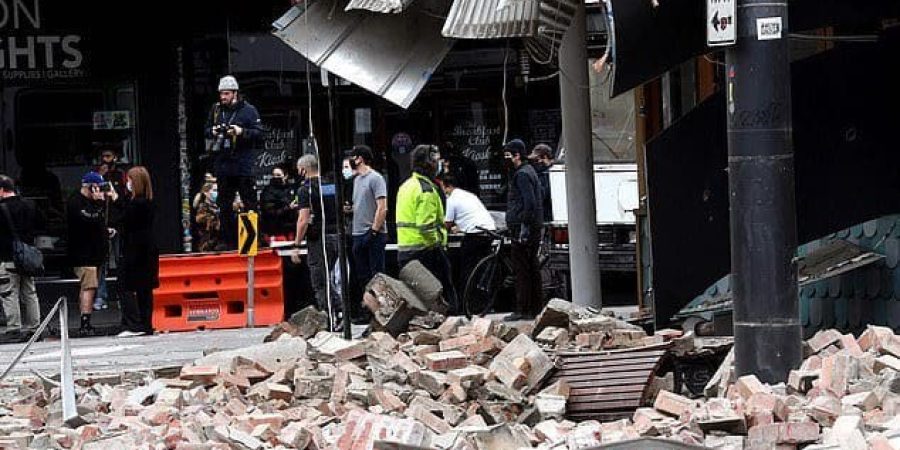 الزلزال تسبب في  تدمير أكثر من 40 مبنى بشكل جزئي.