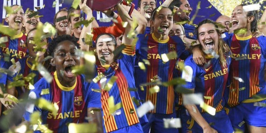 فرحة سيدات برشلونة بعد الفوز بكأس ملك إسبانيا