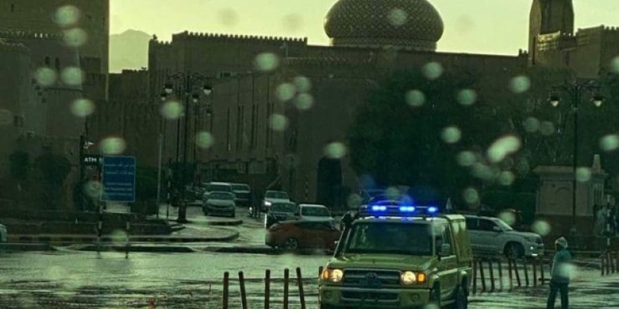 جانب من جهود الشرطة والدفاع المدني