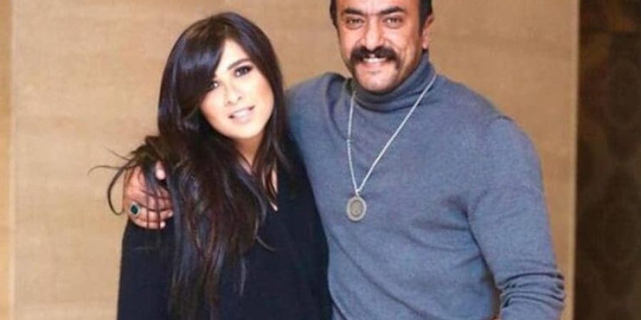 ياسمين عبدالعزيز وزوجها أحمد العوضي