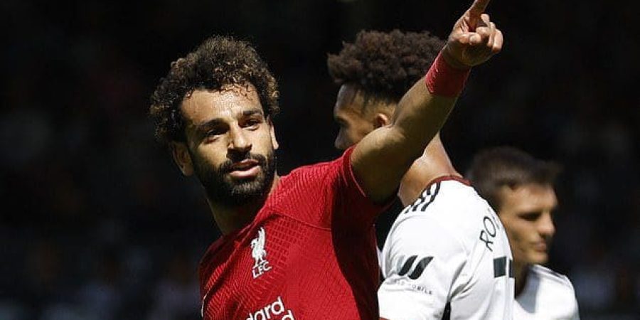 محمد صلاح يحتفل بعد تسجيل هدف التعادل