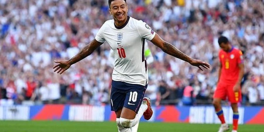 فرحة لينجارد بعد تسجيله هدفين لمنتخب بلاده