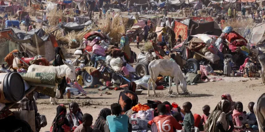 آلاف السودانيين النازحين من مخيم زمزم بعد هجمات للدعم السريع