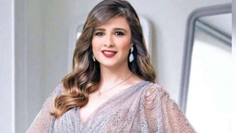 جديد حالة ياسمين عبدالعزيز.. طائرة إسعاف تنقلها لسويسرا ...