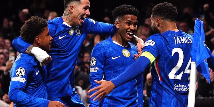 فرحة لاعبي البلوز بالهدف الثاني