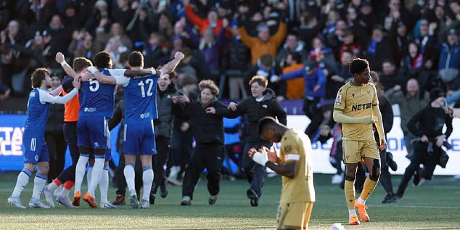 فريق درجة سادسة يفجر المفاجأة