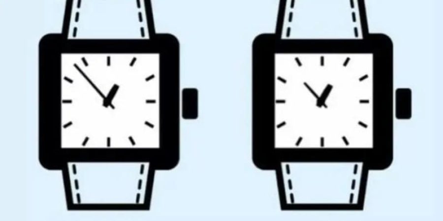 دقق جيداً في الصورة وحاول التوصل للساعة المزيفة.