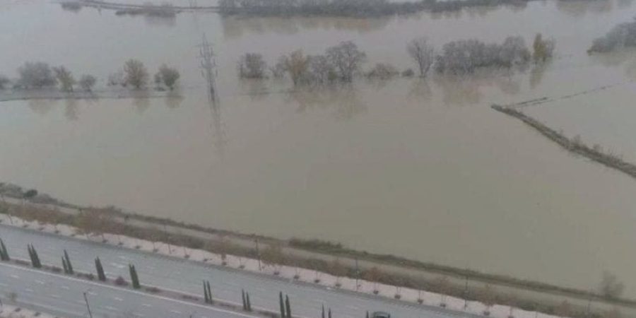 فيضانات عارمة في سرقسطة الإسبانية