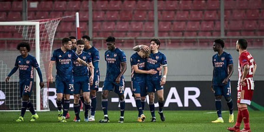 فرحة لاعبي آرسنال بالهدف الأول