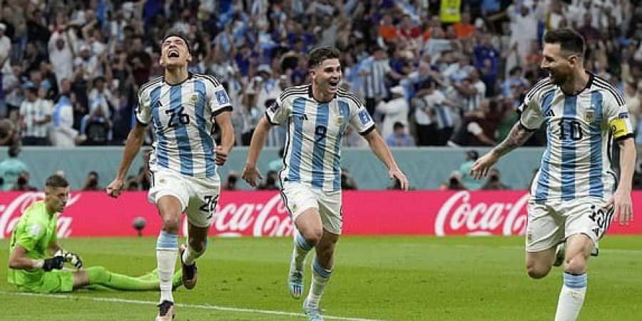 فرحة نجوم الأرجنتين بالفوز