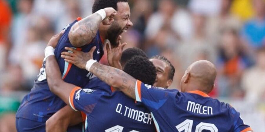 فرحة هولندية بالأهداف