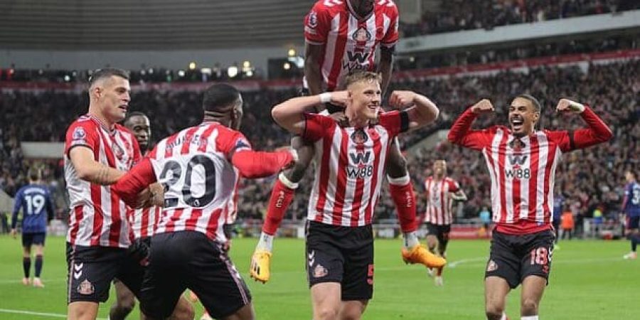 فرحة لاعبي سندرلاند