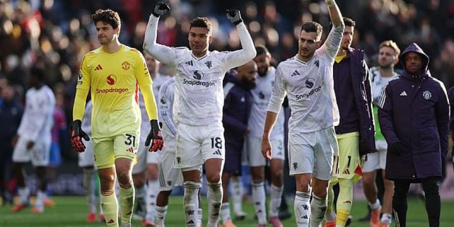 فرحة نجوم مانشستر يونايتد بالفوز