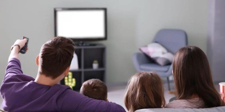 تم وضع معايير الأعمال الدرامية والإعلانات التي يتم عرضها على الشاشات وإذاعتها على محطات الإذاعة المصرية