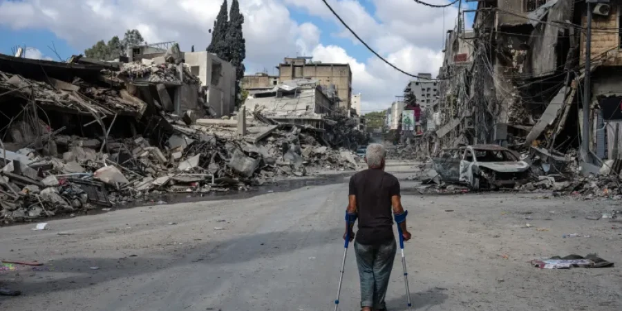 تفاقمت أزمة النزوح في البلاد بعد أن بلغت مراكز الإيواء طاقتها الاستيعابية.