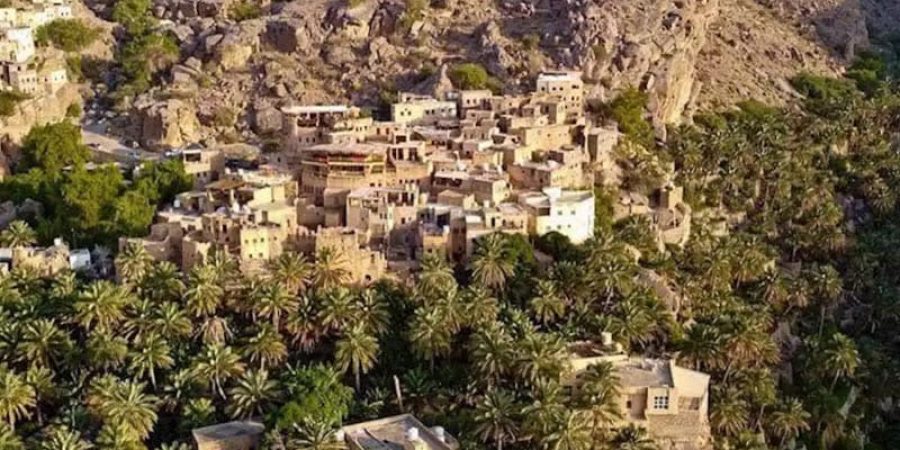 مبانيها القديمة التي تعود إلى مئات السنين