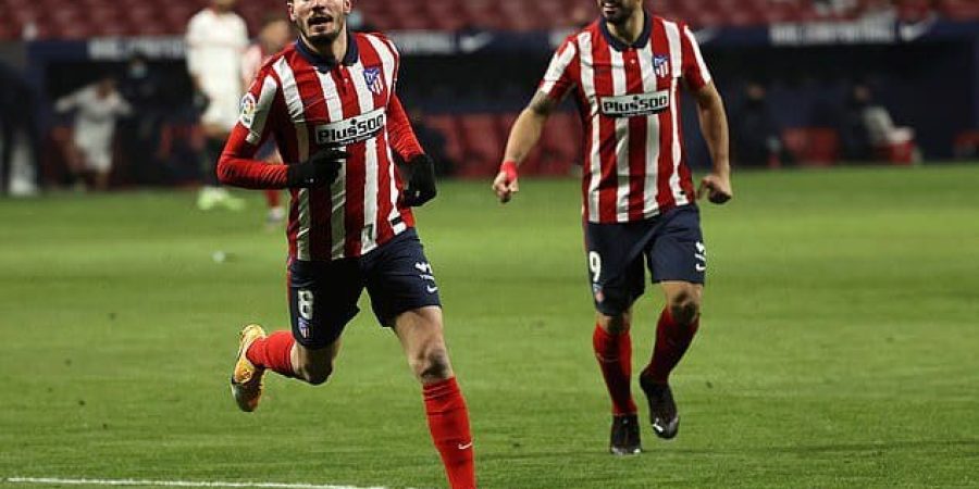 ساؤول بعد تسجيله هدفه الثاني في شباك إشبيليه