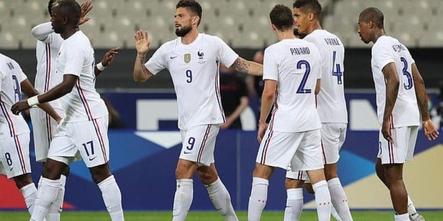 فرحة نجوم فرنسا بهدف جيروالأول