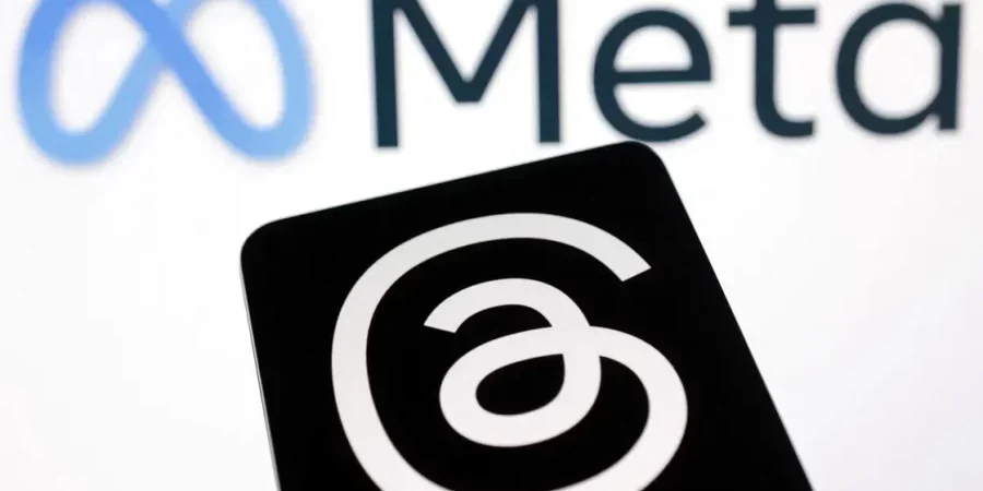 تطبيق "ثريدز" وشركة ميتا (رويترز)