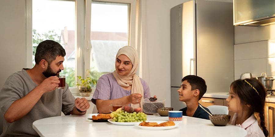 مائدة العائلة، تعبيرية