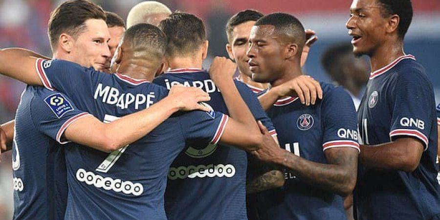 باريس سان جيرمان نجوم باريس سان جيرمان يحتفلون بالأهداف الأربعة