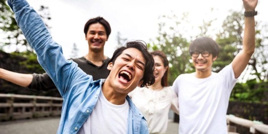 التطبيق يعمل على تحليل مدى توافق كل طرفين بالتفصيل عن طريق دراسة تطور المحادثات (غيتي)