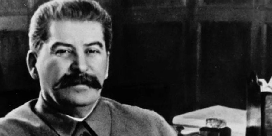 صورة للقائد السوفيتي جوزيف ستالين