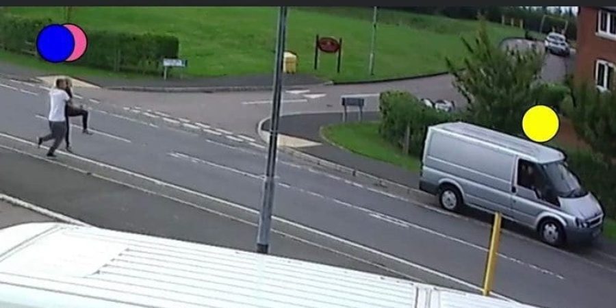 لحظة اختطاف الشابة على يد صديقها السابق