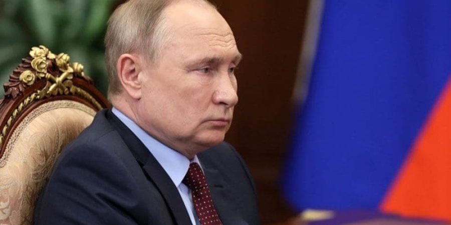 الحكومات الغربية جمدت الأصول المملوكة للرئيس الروسي فلاديمير بوتين في إطار عقوباتها ردًا على حرب روسيا على أوكرانيا (الأوروبية)