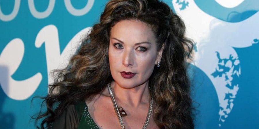 الفنانة رغدة