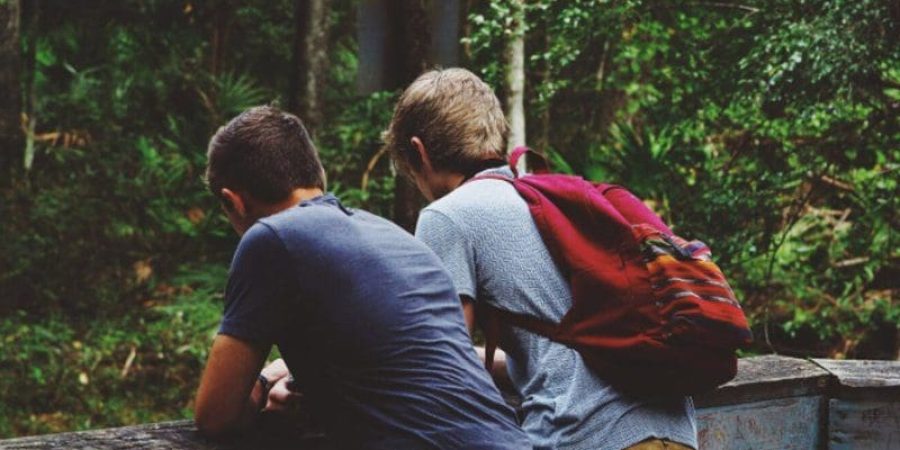 إذا كنت تشعر بالراحة في التعبير عن نفسك من دون خوف من الحكم عليك بشكل سلبي، فأنت تتعامل مع شخص ذكي عاطفيًا.