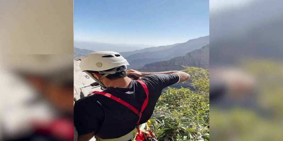 9 مغامر عُماني يوثق تجربة نزول خطيرة