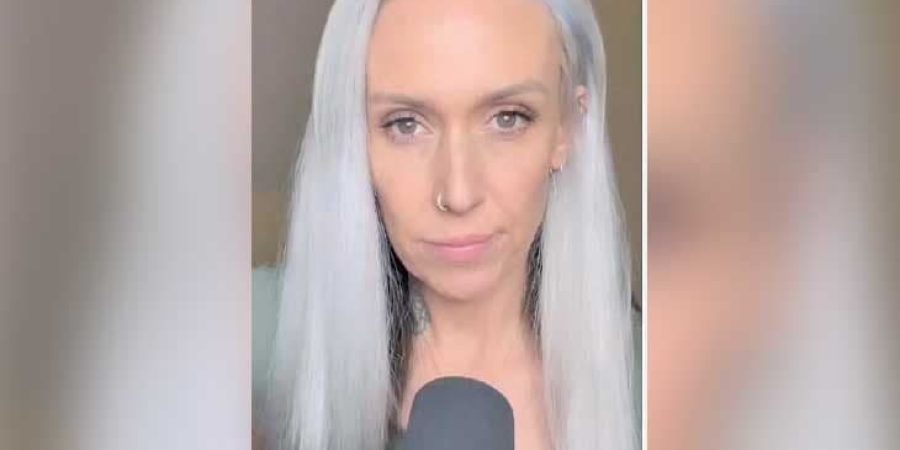 المغنية الإيرلندية الأسترالية فيلدز
