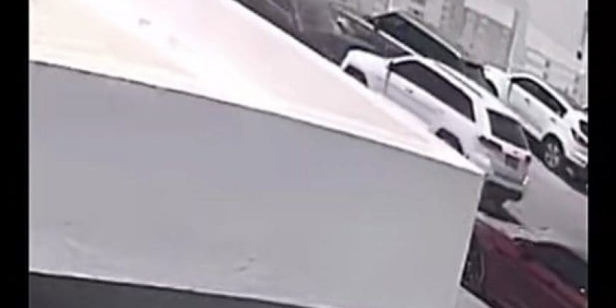 مقطع من الفيديو