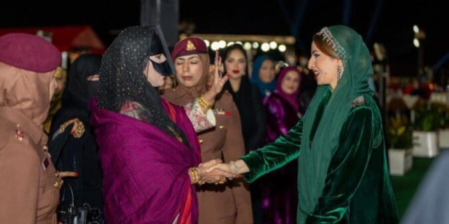 السيدة الجليلة تستقبل عدد من الشخصيات النسائية