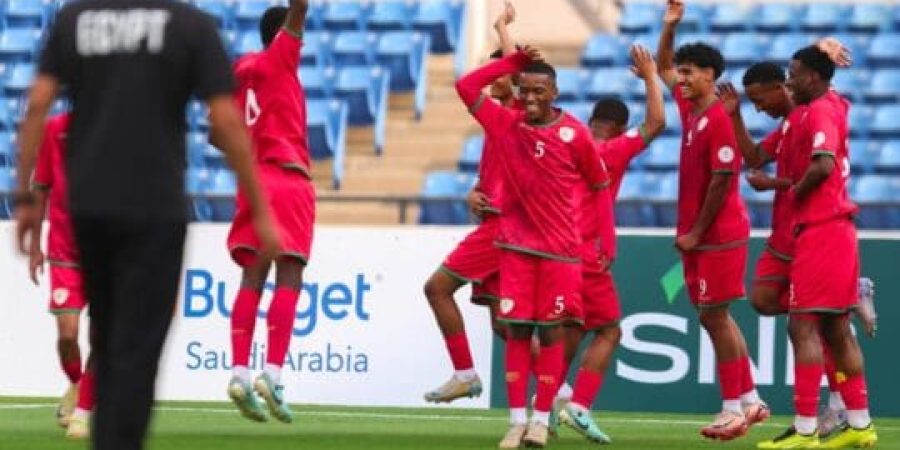 فرحة لاعبي منتخبنا بالهدف الثاني