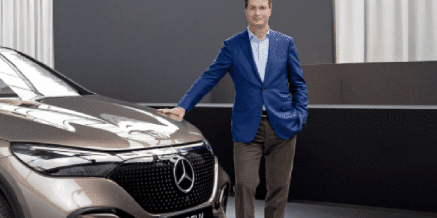 الرئيس التنفيذي لشركة مرسيدس بنز "أولا كالينيوس"