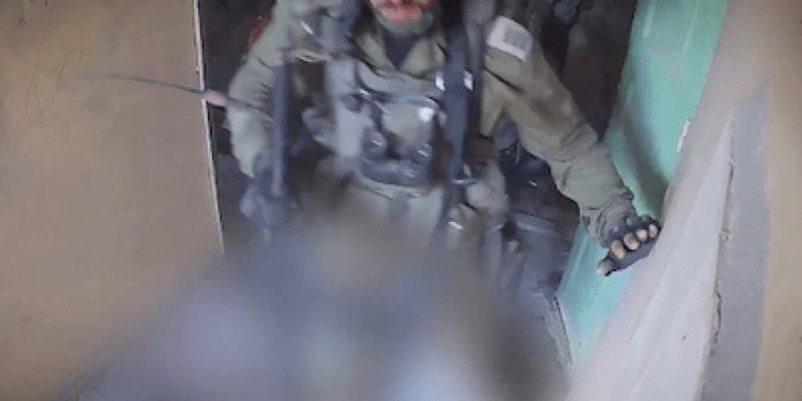 من الفيديو