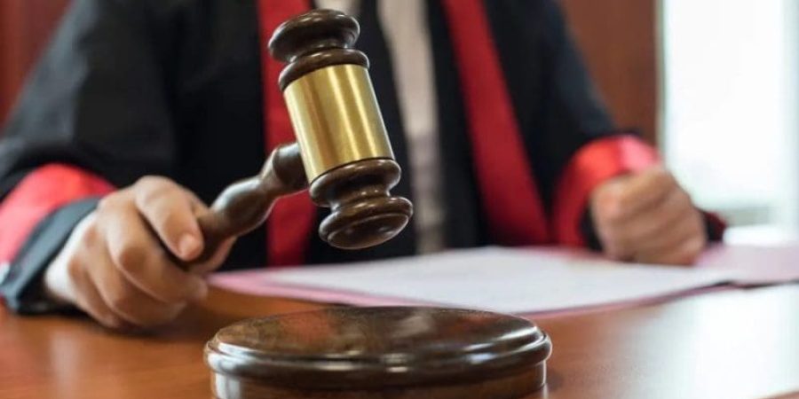 محكمة عمانية تلزم متهربًا من الضرائب بسداد 153 ألف ريال