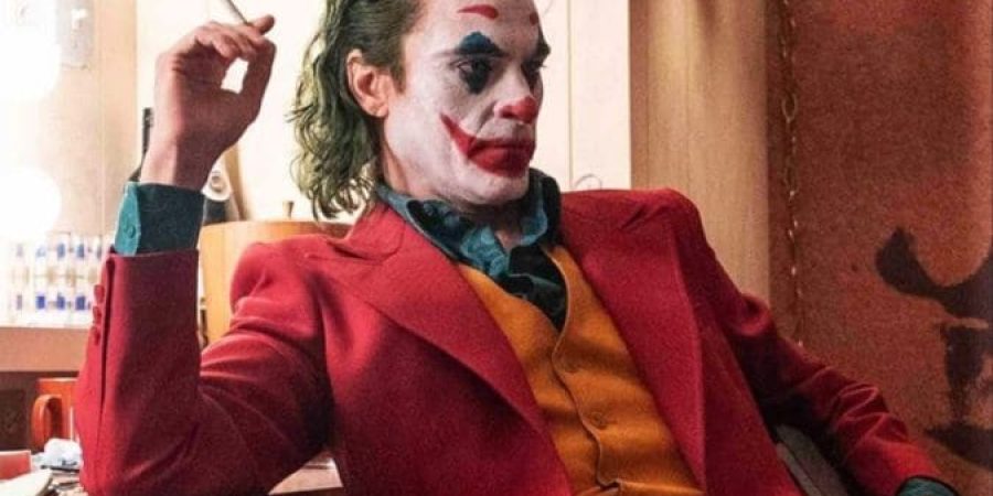 فيلم الجوكر صوّر تدرج مراحل المرض النفسي الطفيفة وصولًا إلى الجنون (مواقع التواصل الاجتماعي)