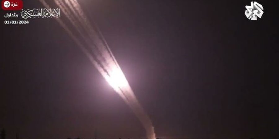 وابل من الصواريخ القسامية يضرب إسرائيل