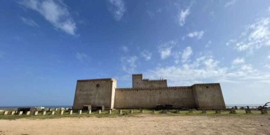 برج “كوت العسكر” برج "كوت العسكر" التاريخي في ولاية طاقة العُمانية