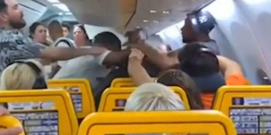 مشاجرة على الطائرة