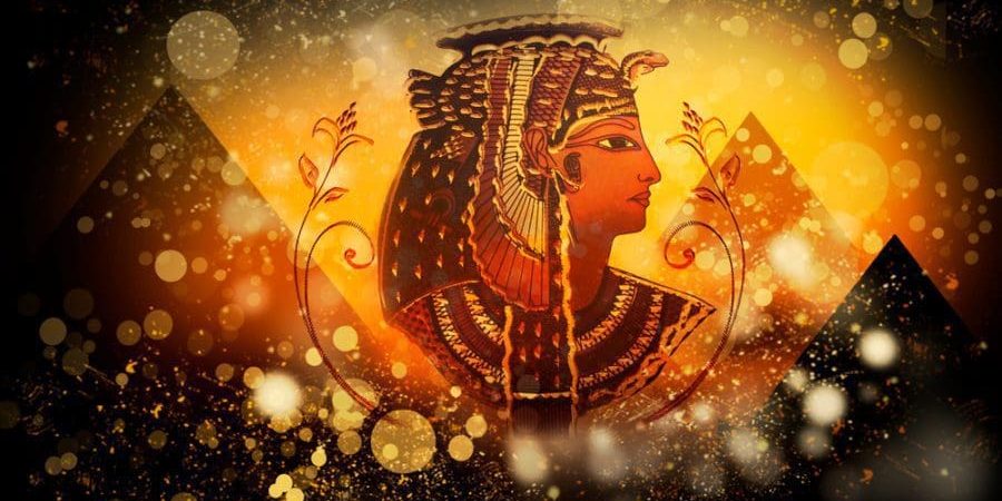 تشير النصوص المكتوبة باللغة العربية إلى إرثها كعالمة وباحثة