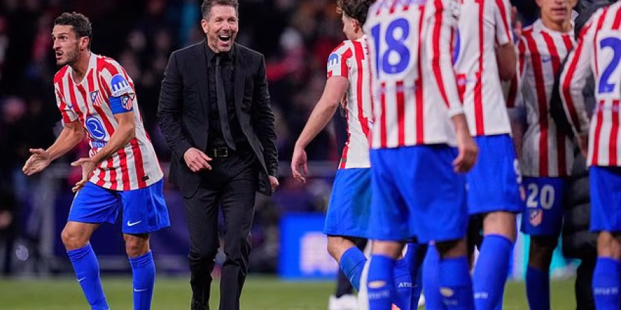 فرحة المدرب سيموني بالفوز