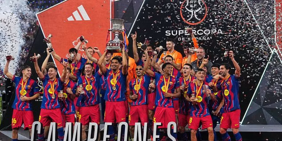برشلونة بطل السوبر