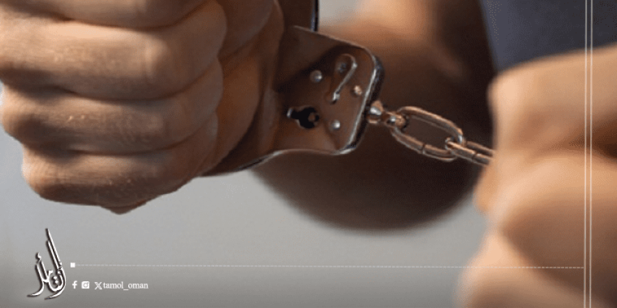 سلطنة عمان تسلم شخص أفريقي إلى إيطاليا