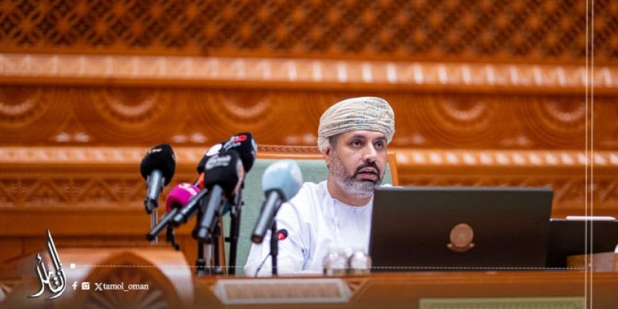 معالي د. محاد باعوين وزير العمل العماني