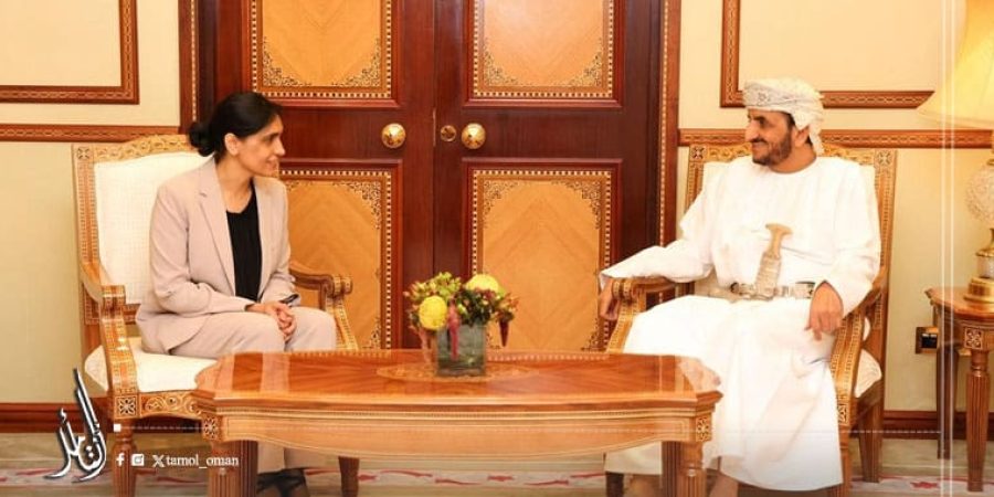 عبدة-شريف وكيل وزارة الخارجية العمانية يستقبل مسؤولة بريطانية